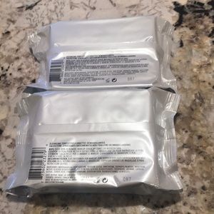 MAC Cosmetics Makeup - Two packs of MAC DEMI WIPES duo set 🌸🌸🌸 MAC Cosmetics Makeup - Two packs of MAC DEMI WIPES duo set 🌸🌸🌸
